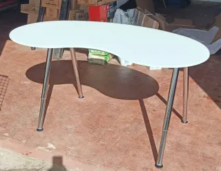 Escritorio moderno blanco y negro