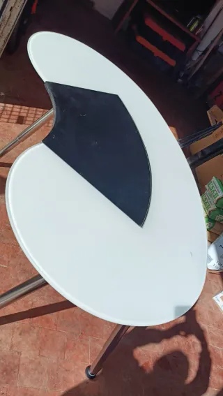 Escritorio moderno blanco y negro