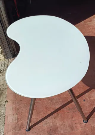 Escritorio moderno blanco y negro