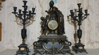 Reloj de sobremesa antiguo
