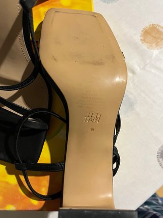Sandalias H&M Tiras Tacón Negro Talla 39