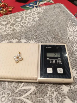 Cruz Oro 18 kilates y Perlas Barrocas Hecha a Mano