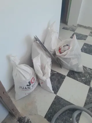 Ayudante mano de obra