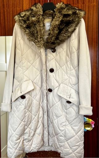 Abrigo Geox Beige con Cuello Peludo