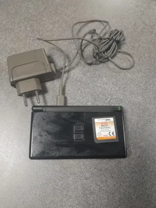 Nintendo DS Lite Negra + Cargador y su bolígrafo