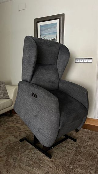 Poltrona relax elettrica elevabile grigia