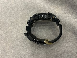 Reloj Casio G-Shock Negro y Dorado