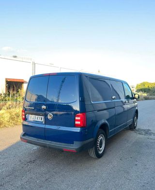 Volkswagen Transporter T6 Larga Nacional