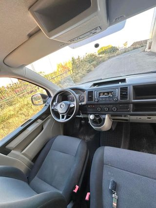 Volkswagen Transporter T6 Larga Nacional