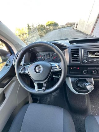 Volkswagen Transporter T6 Larga Nacional