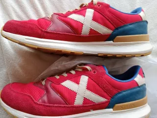 Zapatillas Munich casual rojas y azules