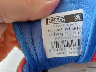 Zapatillas Munich casual rojas y azules