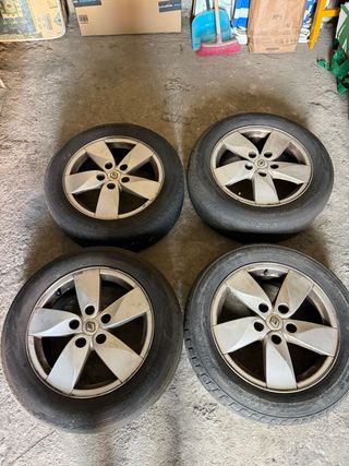 Llanta Renault Megane 3 Linglong 205/60R16