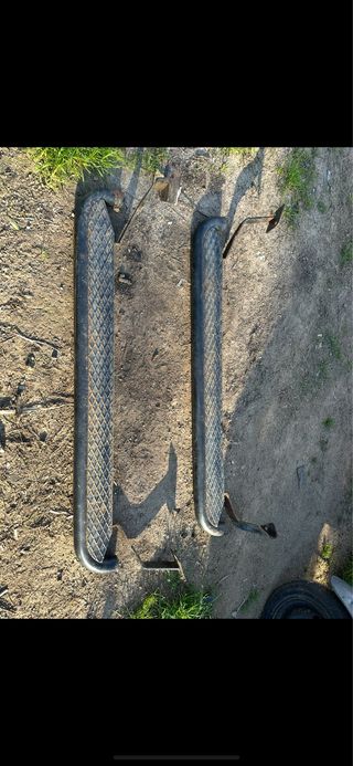 Estriberas Nissan Terrano II