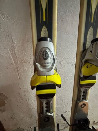 Esquís Rossignol 104