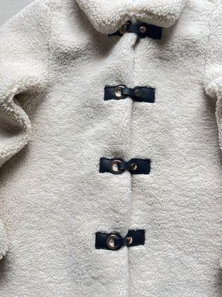 Abrigo Zara borreguito Talla M