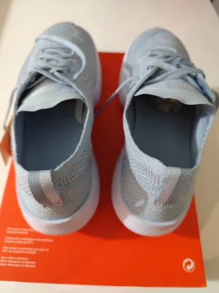 Zapatillas Nike Free Azul y Blanco