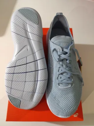 Zapatillas Nike Free Azul y Blanco