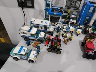 pack Lego City Comisaría de Policía 60047