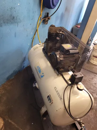 Compresor Josval Classic 200L Monofásico