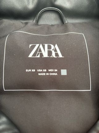 Chaleco acolchado efecto piel Zara Talla XS