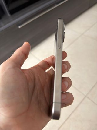 iPhone 15 Pro Titanio Natural