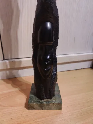 Escultura Afrocubana tallada a mano 45cm