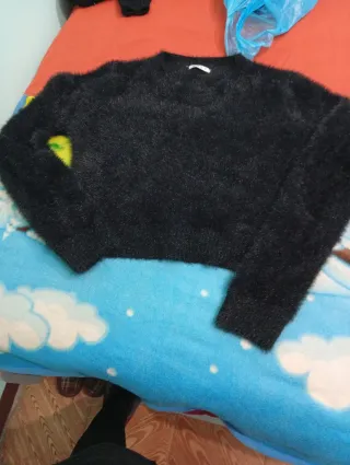 Jersey negro corto peludo