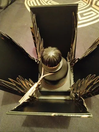 Perfume Negro y Dorado Nuevo