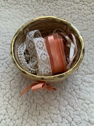 Cesta Mimbre y Latón Dorado Boho