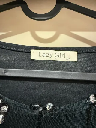 Vestido negro Lazy Girl con pedrería