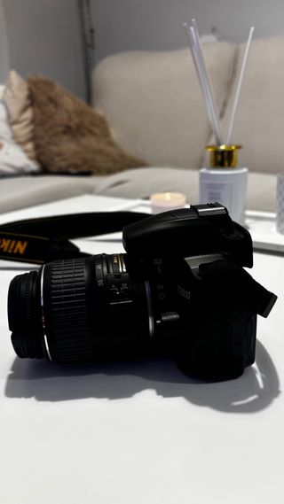 Cámara Réflex Nikon D3000 Negra