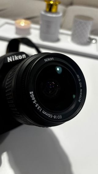 Cámara Réflex Nikon D3000 Negra