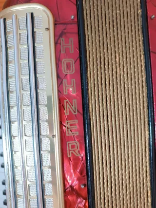 Fisarmonica Hohner 72 bassi Arietta IM