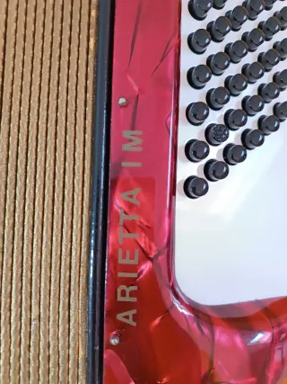 Fisarmonica Hohner 72 bassi Arietta IM