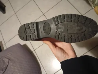 Scarpe in pelle scamosciata firmate Pekkuod