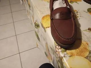 Scarpe in pelle scamosciata firmate Pekkuod