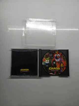 Crash Bandicoot Playstation 1 PAL + Protector PET