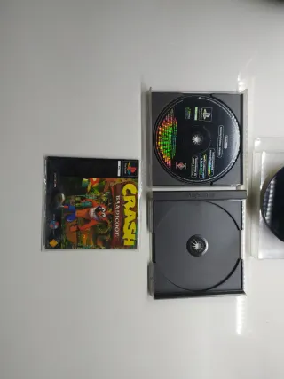 Crash Bandicoot Playstation 1 PAL + Protector PET
