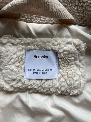 Chaqueta borreguito Bershka Blanca Talla M