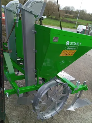 Sembradora de patatas 2 surcos nueva