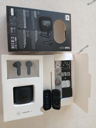 Auriculares JBL Tune Flex Preto