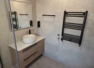 Plato de ducha y mampara