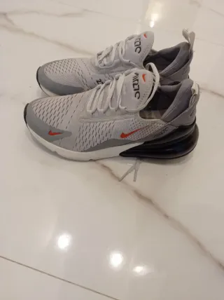 Zapatillas Nike Air Max 270 Gris/Rojo