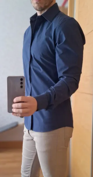 Camisa azul manga larga