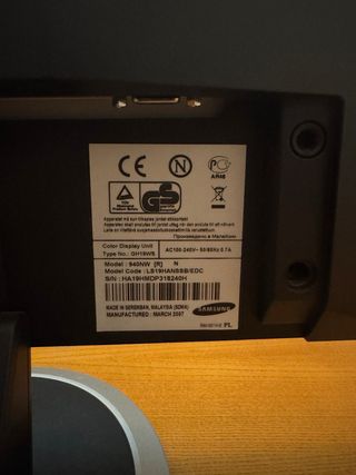 Monitor Samsung SyncMaster 19