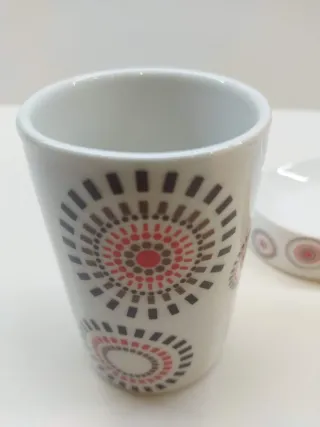 Jabonera y portacepillos