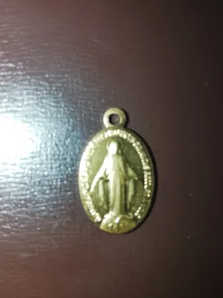 Medalla Virgen Milagrosa 1830 Oro 18k