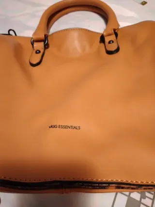 Bolso VGG ESSENTIALS marrón