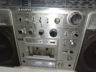 Radiocasete Sanyo M-X920LU